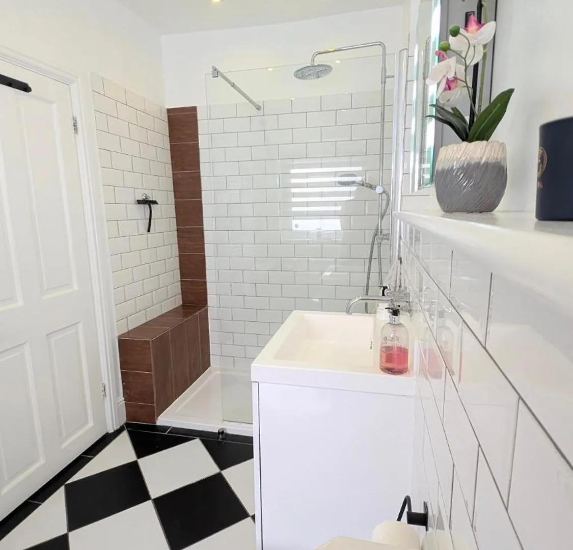 Bright Spacious Room In Central 브라이턴