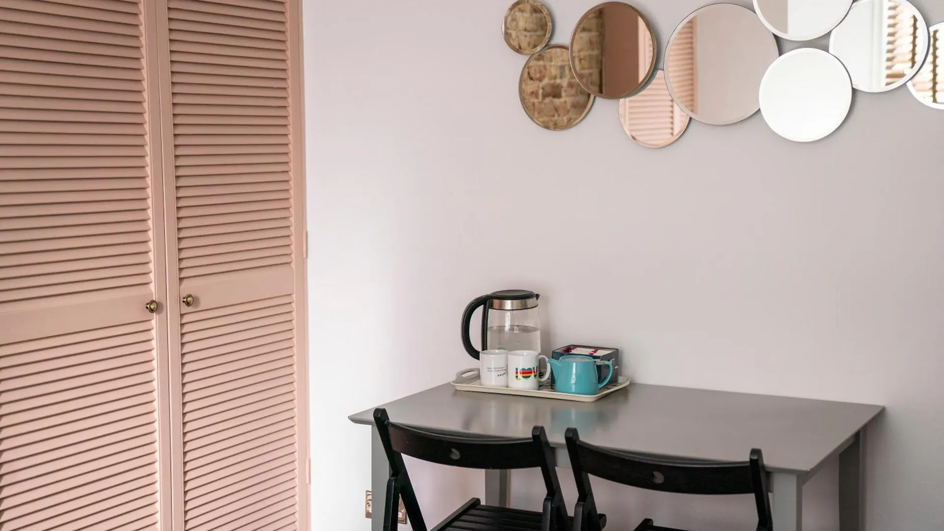 홈스테이 Bright Spacious Room In Central 브라이턴